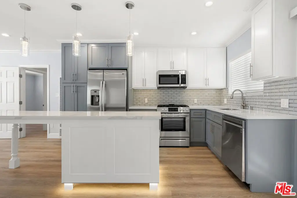 2435 3rd Street 3, Santa Monica, CA — listing photo 1