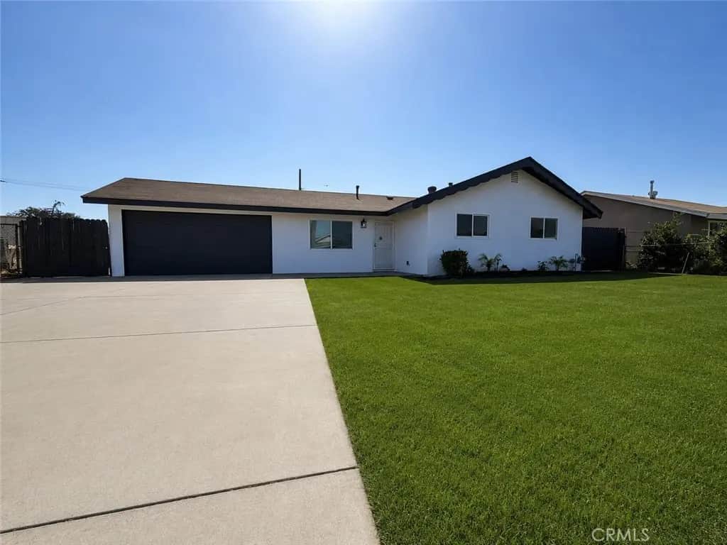 10807 Dumond, Bloomington, CA — listing photo 1