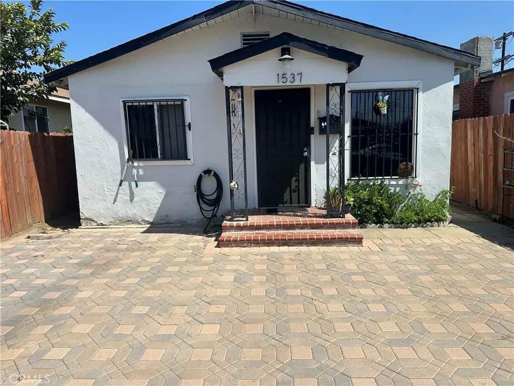 1537 W 60th, Los Angeles, CA — listing photo 1