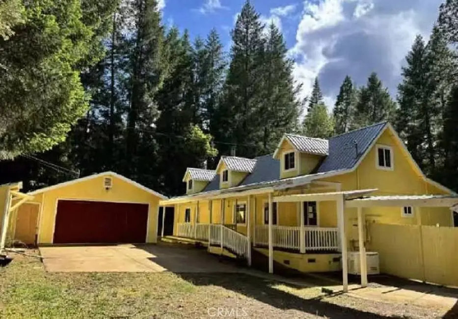 17582 New York House, Brownsville, CA — listing photo 1