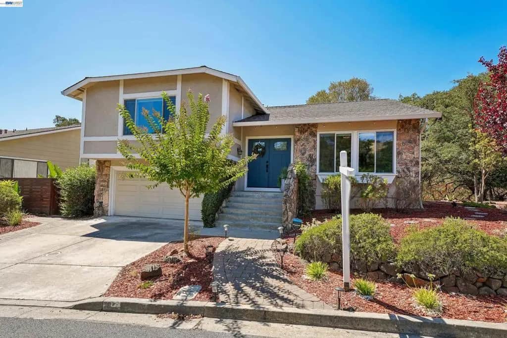 135 Saint Germain Lane, Pleasant Hill, CA — listing photo 1