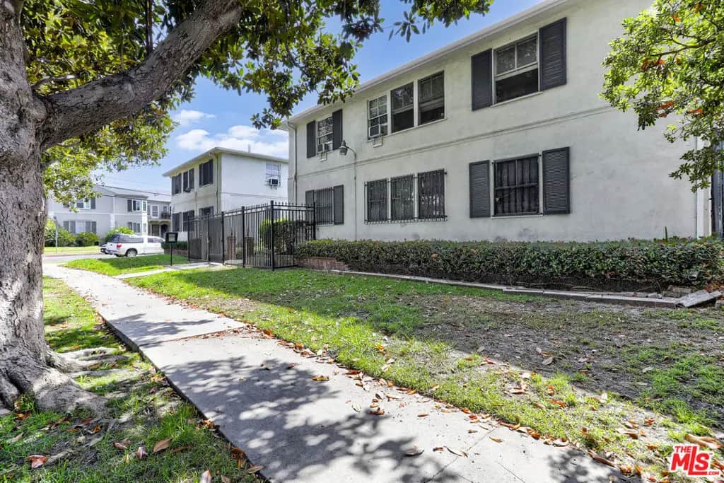 1200 S Citrus Avenue 6, Los Angeles, CA — listing photo 1