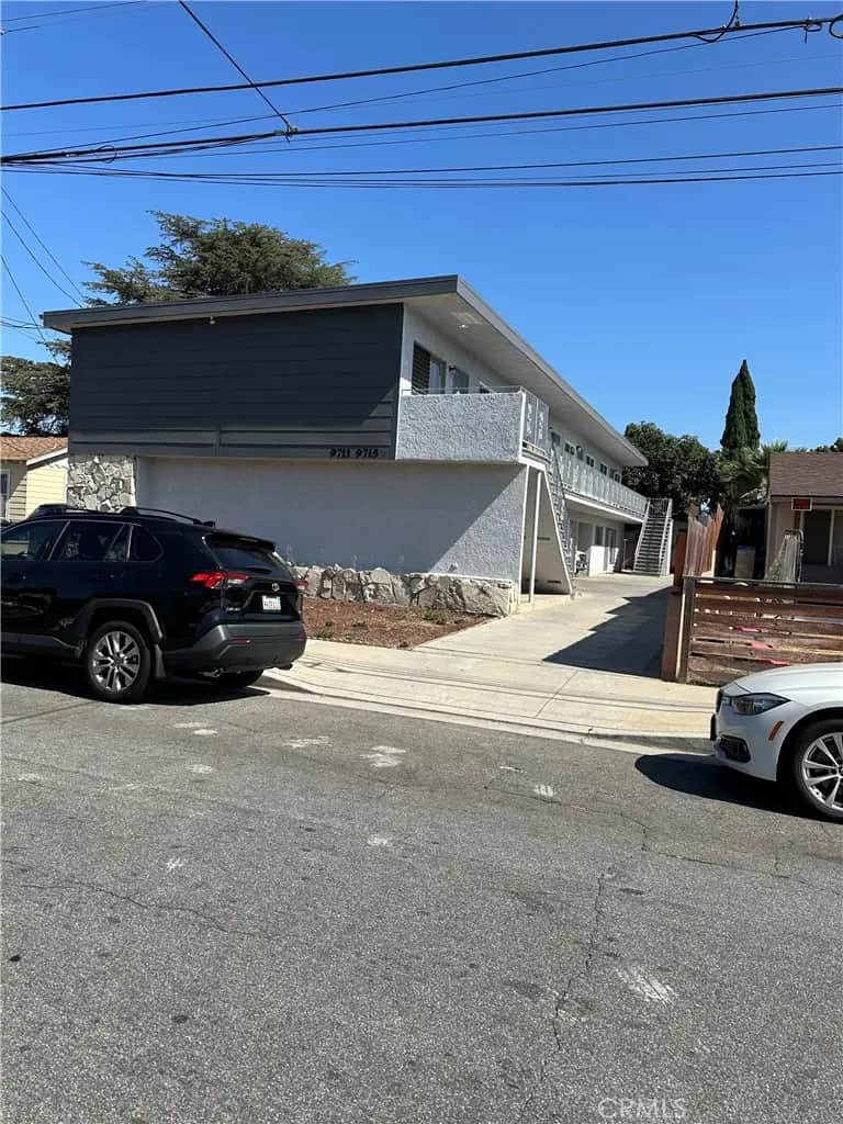 9711 Laurel, Bellflower, CA — listing photo 1