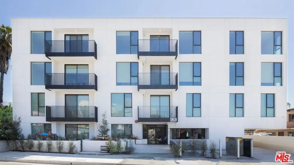 1126 N Cornwell Street 101, Los Angeles, CA — listing photo 1