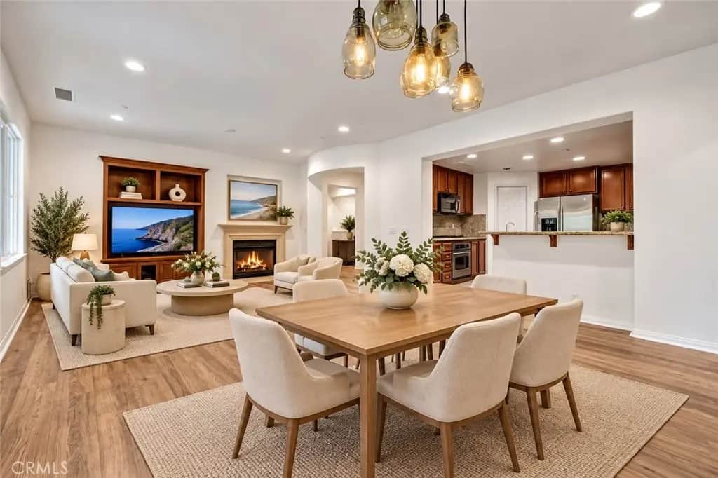 231 Lonetree, Irvine, CA — listing photo 1