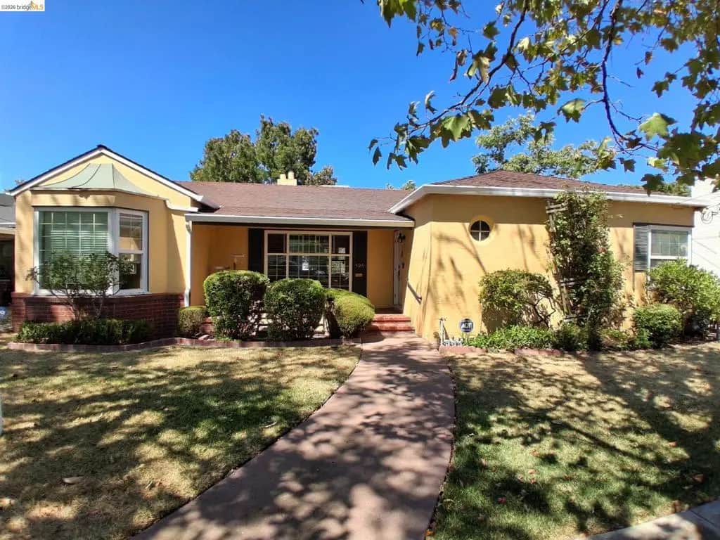 125 Oak Place, Pittsburg, CA — listing photo 1