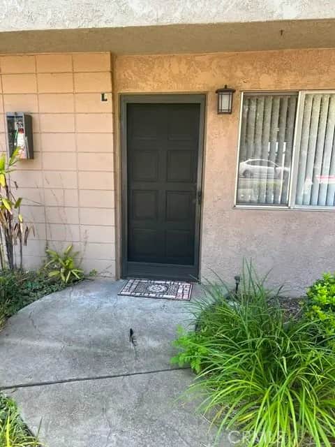 1060 E Foothill Boulevard, Glendora, CA — listing photo 1
