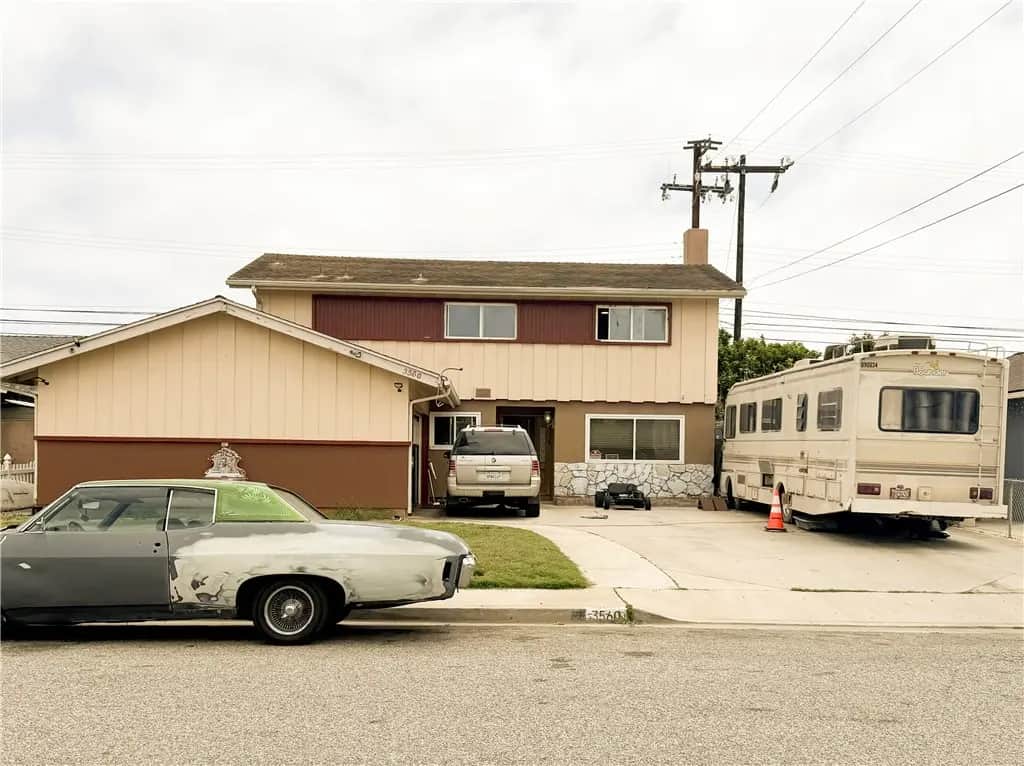 3560 San Simeon Avenue, Oxnard, CA — listing photo 1