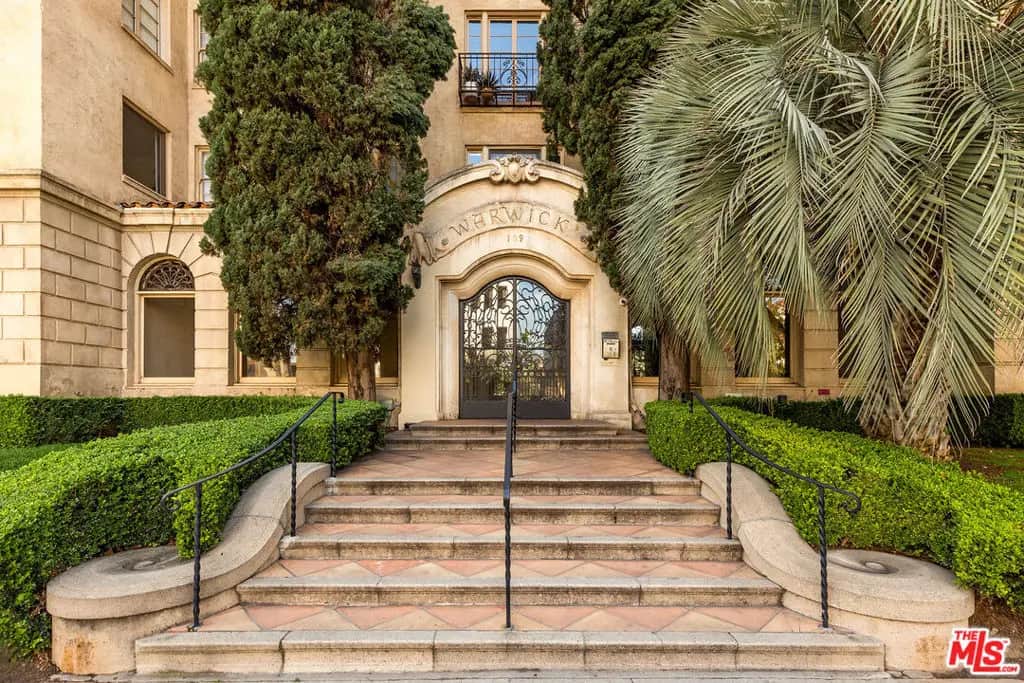109 N Sycamore Avenue 102, Los Angeles, CA — listing photo 1