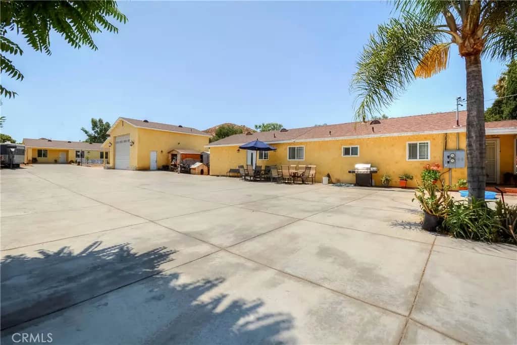4320 Ambs Drive, Riverside, CA — listing photo 1