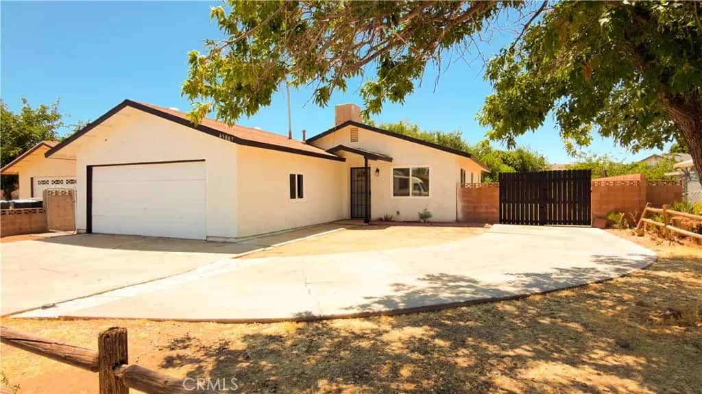 45007 Logue Court, Lancaster, CA — listing photo 1