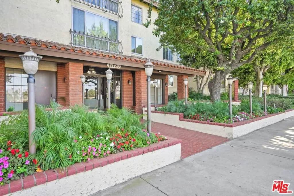 12720 Burbank Boulevard 114, Los Angeles, CA — listing photo 1