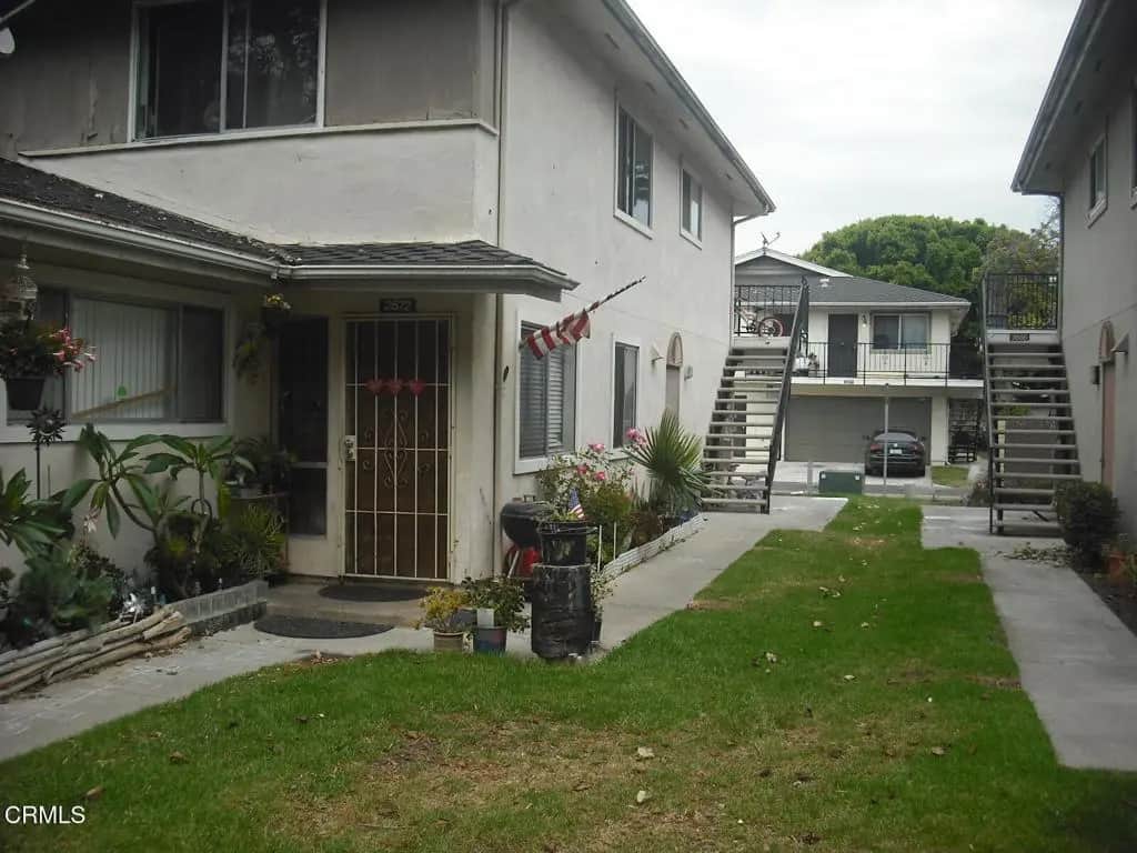 2670 Victoria Avenue, Port Hueneme, CA — listing photo 1