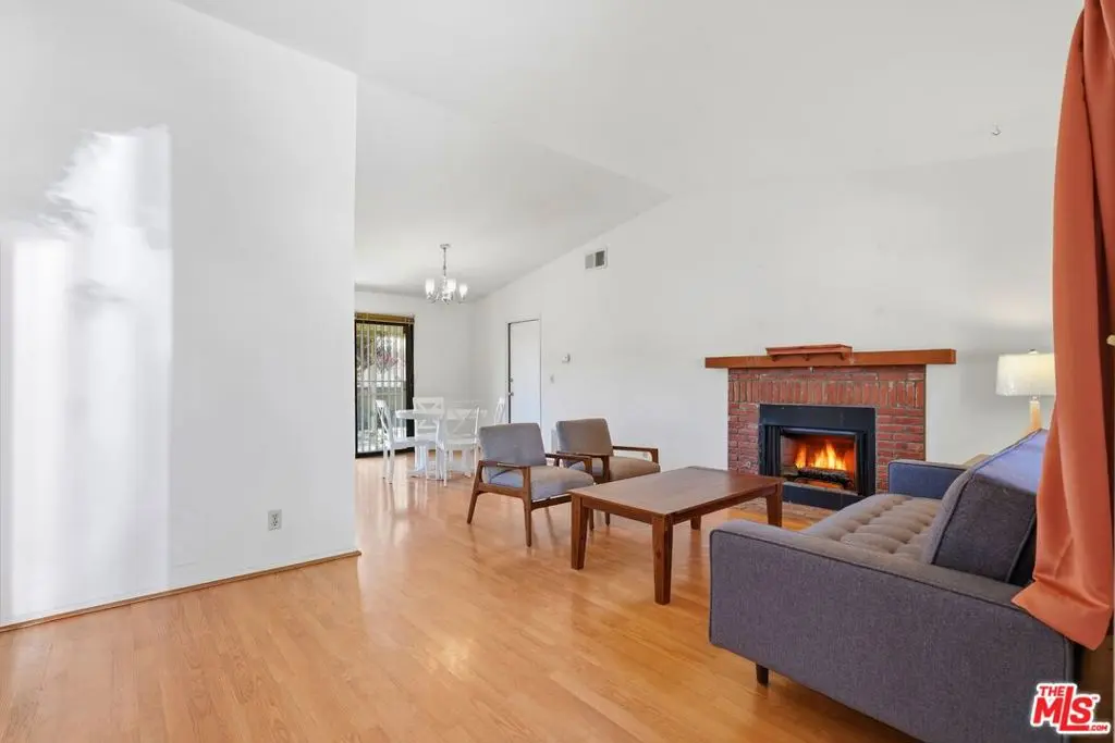 7042 Jon Allan Drive, Los Angeles, CA — listing photo 1