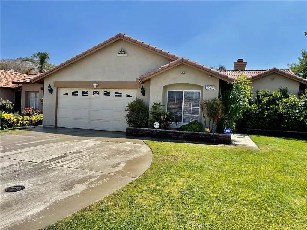 25755 VIA TEJON AVE, Moreno Valley, CA — listing photo 1