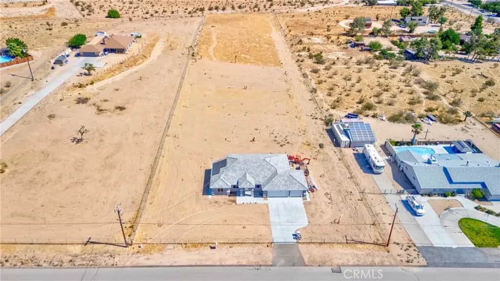 18702 Atlantic, Hesperia, CA — listing photo 1