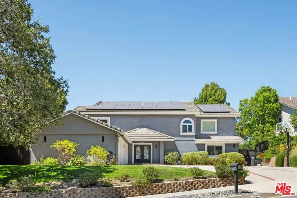 22405 Calipatria Drive, Calabasas, CA — listing photo 1
