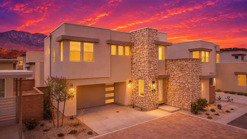 2677 Maverick Lane, Palm Springs, CA — listing photo 1