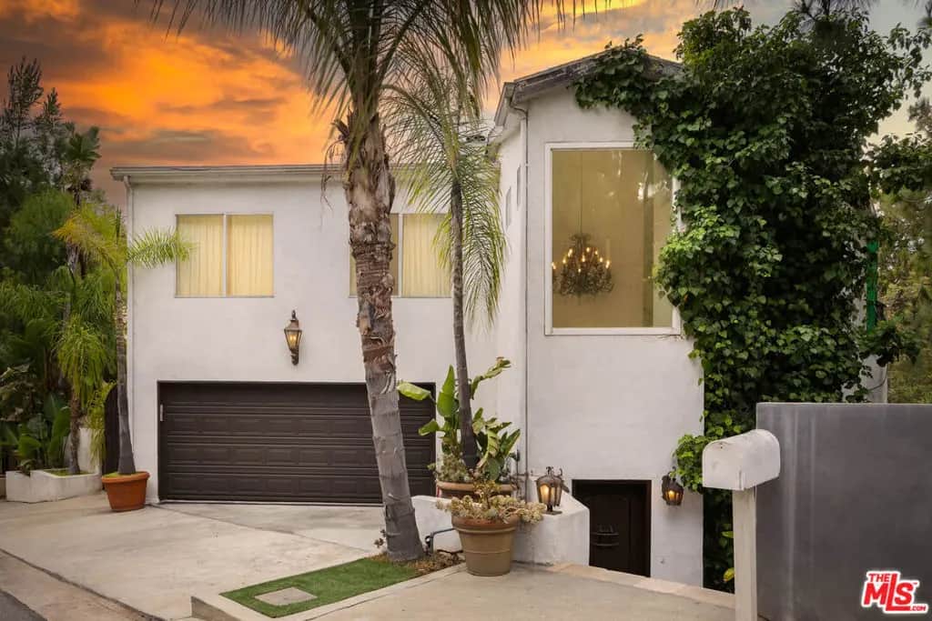 3030 Passmore Drive, Los Angeles, CA — listing photo 1