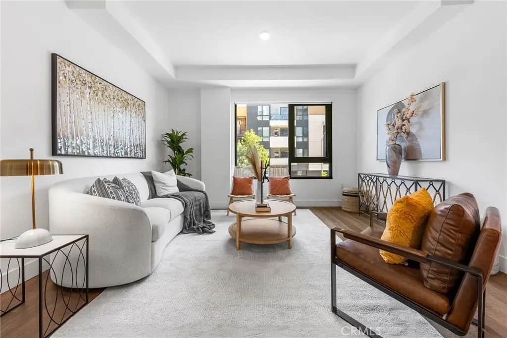 709 E Walnut Street 214, Pasadena, CA — listing photo 1