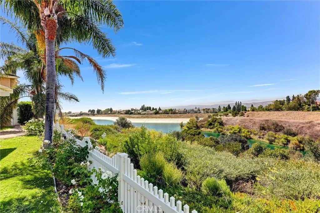 904 S Ridgecrest Circle, Anaheim Hills, CA — listing photo 1
