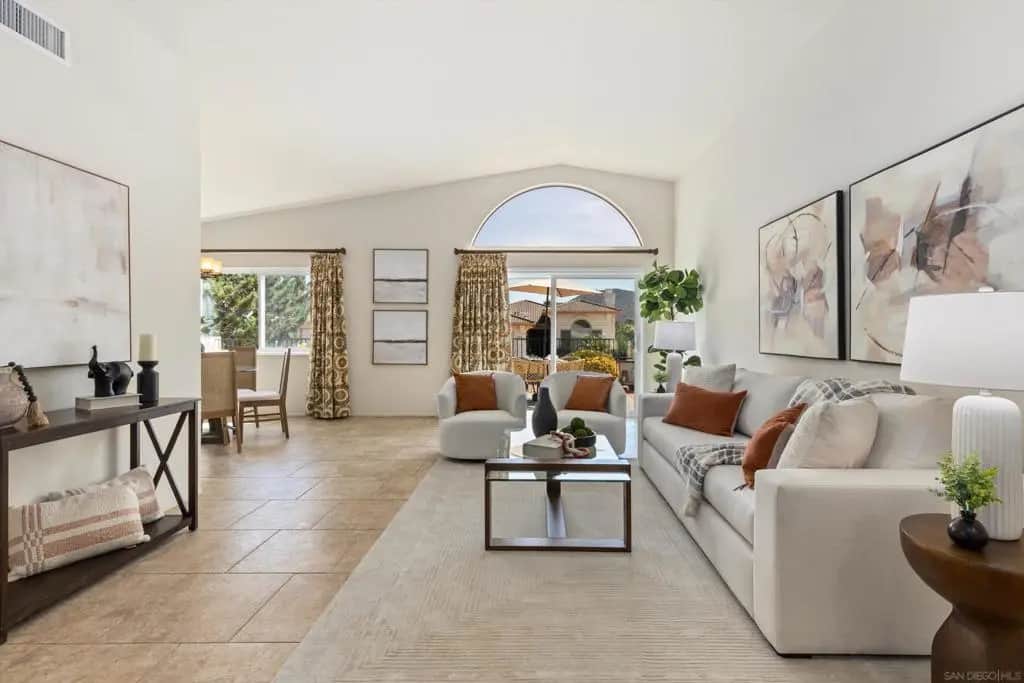 18006 Calle Estepona, San Diego, CA — listing photo 1