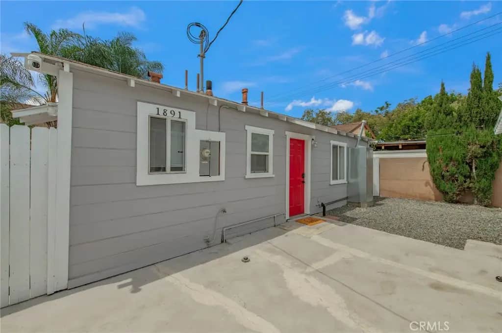 1891 Saint Louis, Signal Hill, CA — listing photo 1