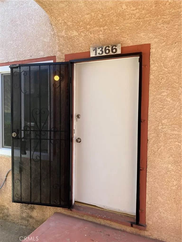 1366 W 37th, Los Angeles, CA — listing photo 1