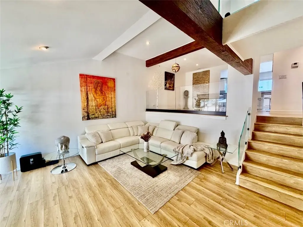 21545 Erwin 105, Woodland Hills, CA — listing photo 1