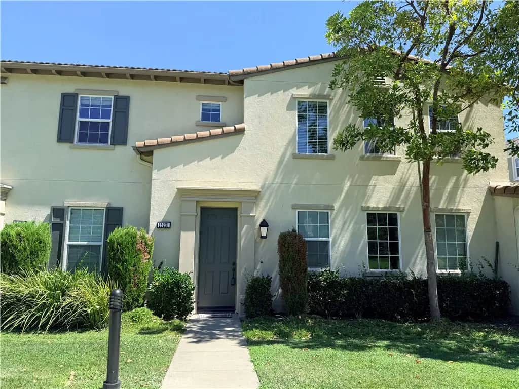 15231 Calverton, Tustin, CA — listing photo 1