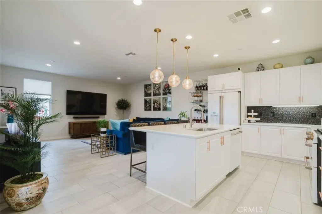 1018 Newberry Lane, Claremont, CA — listing photo 1