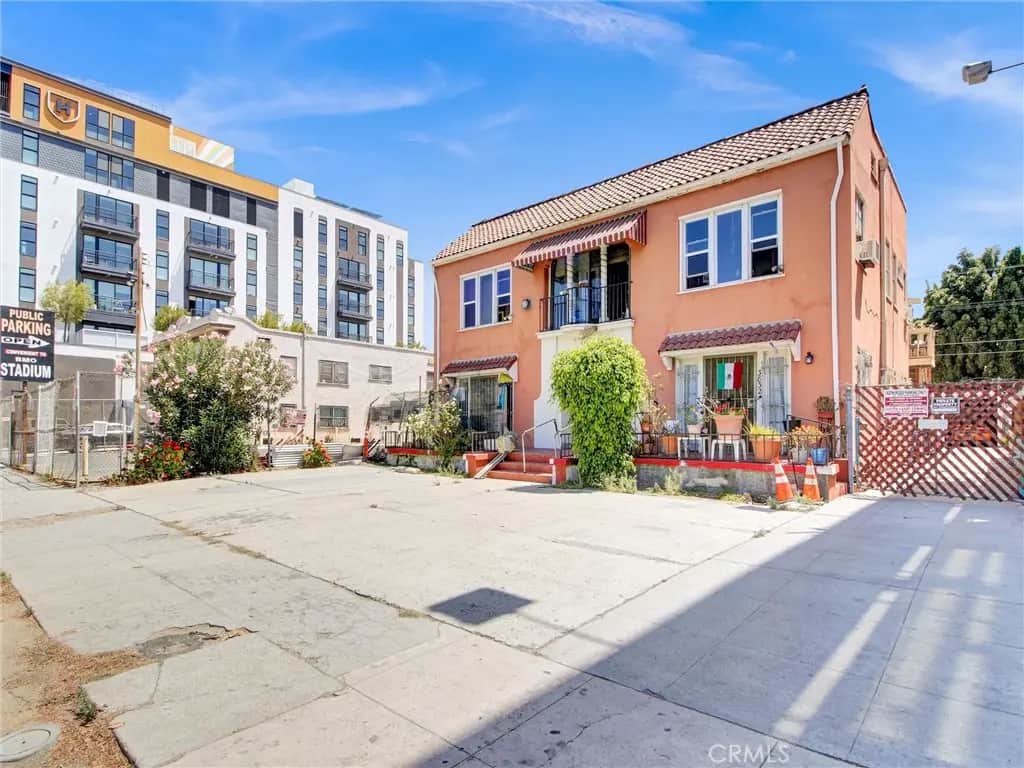 3830 S Figueroa Street, Los Angeles, CA — listing photo 1