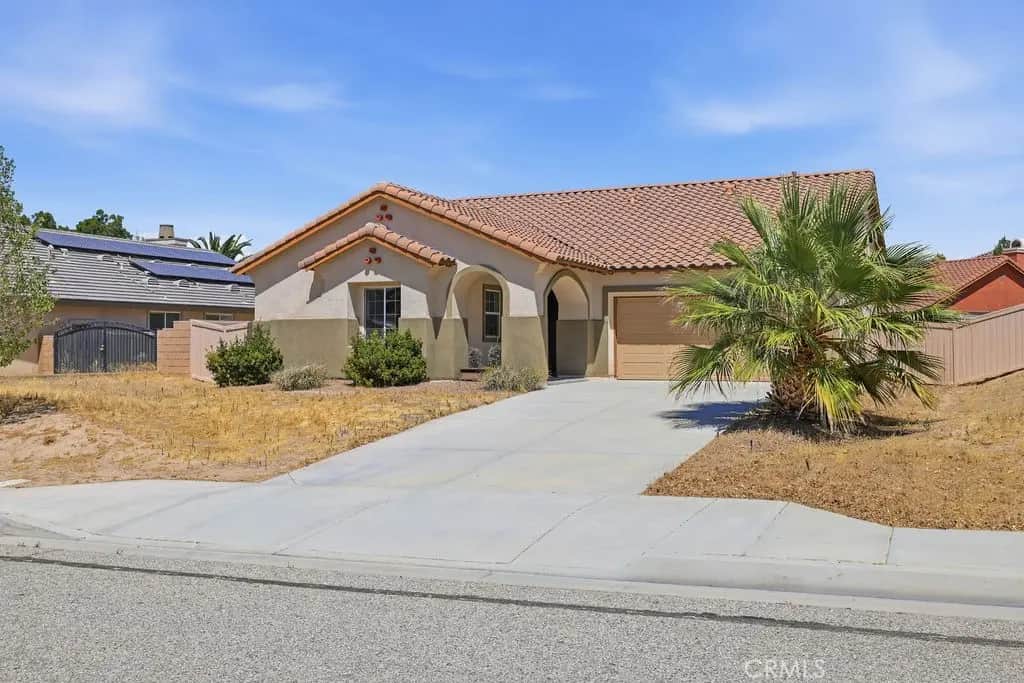 43826 Countryside, Lancaster, CA — listing photo 1