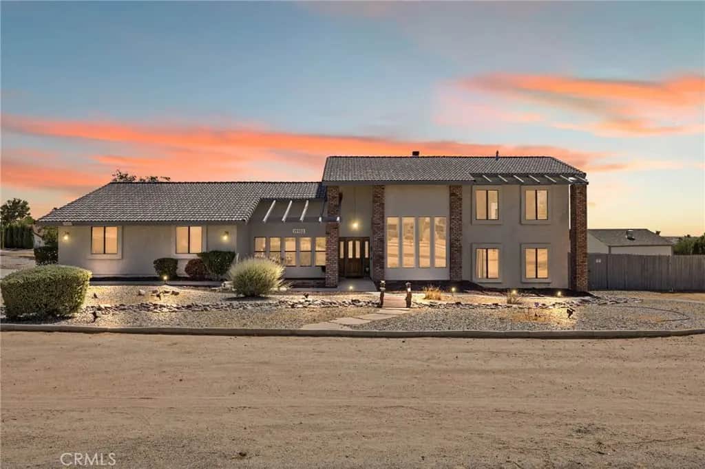 19403 Oneida Court, Apple Valley, CA — listing photo 1