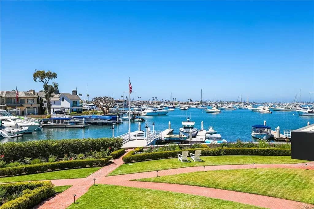 21 Bay Island, Newport Beach, CA — listing photo 1