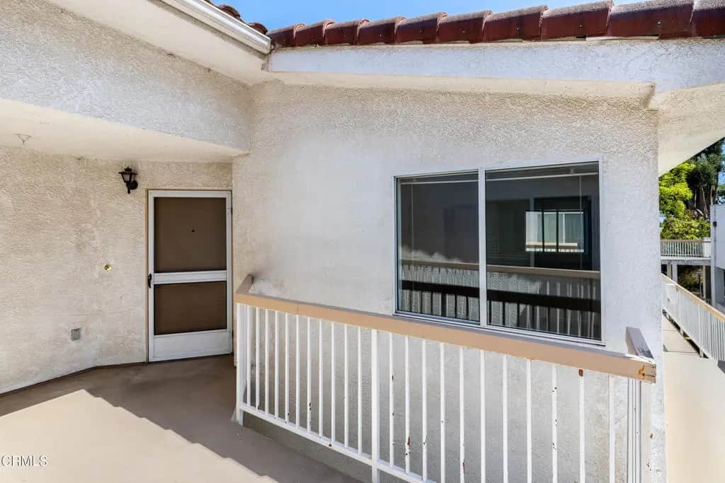 2913 Antonio Drive 306, Camarillo, CA — listing photo 1