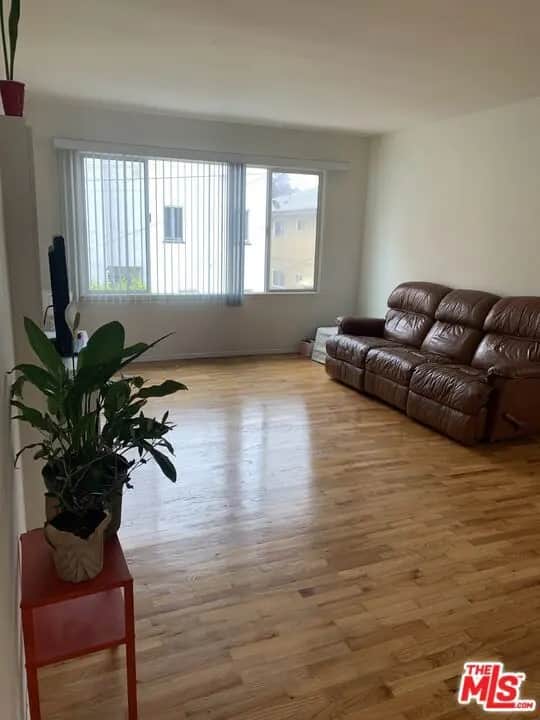 1470 S Sherbourne Drive 6, Los Angeles, CA — listing photo 1