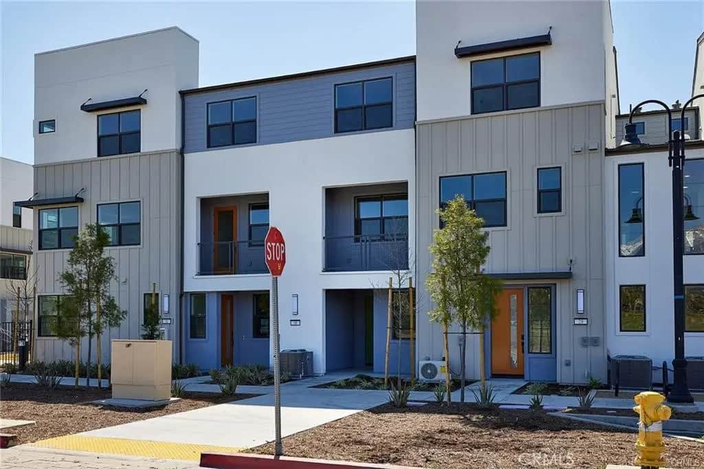 944 N Divino Privado 59, Ontario, CA — listing photo 1