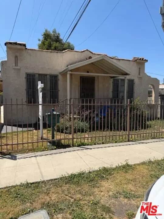4014 W 30th Street, Los Angeles, CA — listing photo 1