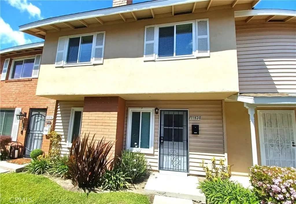 11820 Gloxinia, Fountain Valley, CA — listing photo 1