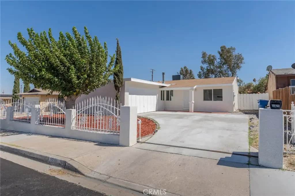 1520 Armory, Barstow, CA — listing photo 1