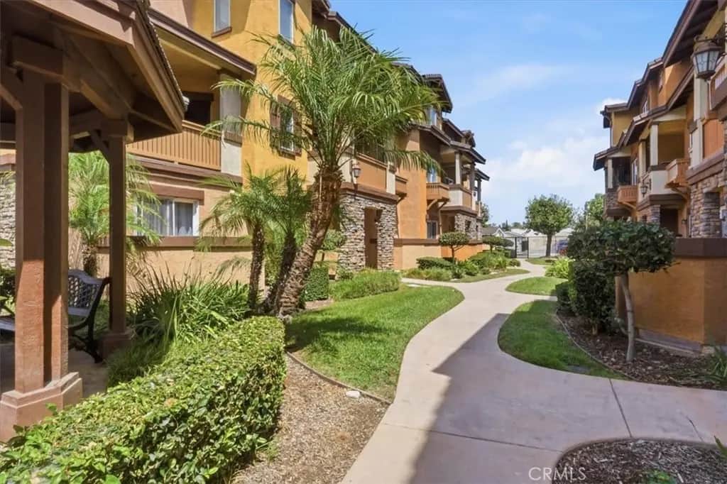 501 N Lark Ellen G, Covina, CA — listing photo 1