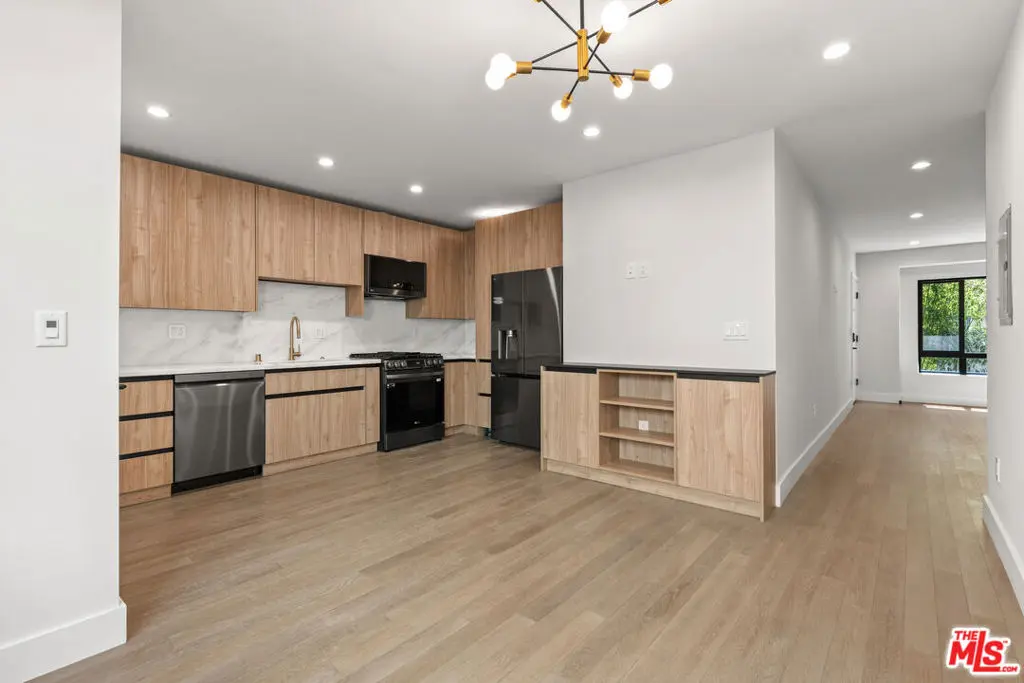 1444 S Crescent Heights Boulevard, Los Angeles, CA — listing photo 1