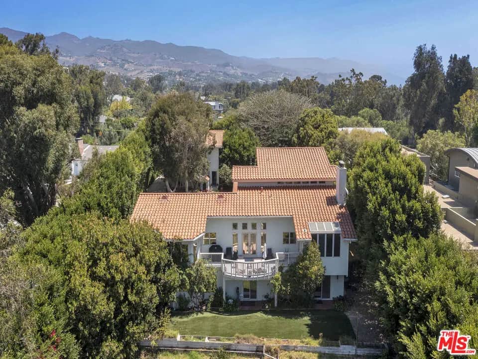 6805 Wildlife Road, Malibu, CA — listing photo 1