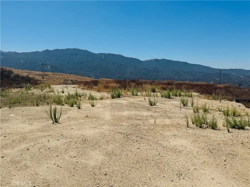 0 MAD, Newhall, CA — listing photo 1