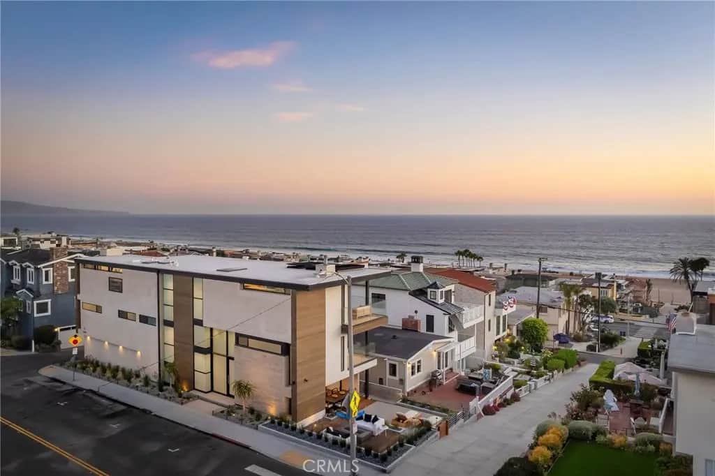 232 6th Street, Manhattan Beach, CA — listing photo 1