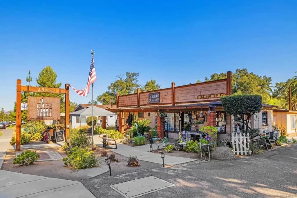 2560 Alpine Blvd, Alpine, CA — listing photo 1