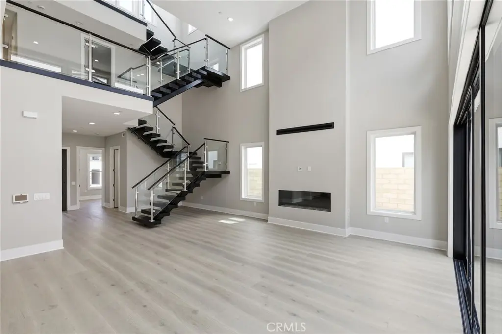 156 Apron, Irvine, CA — listing photo 1