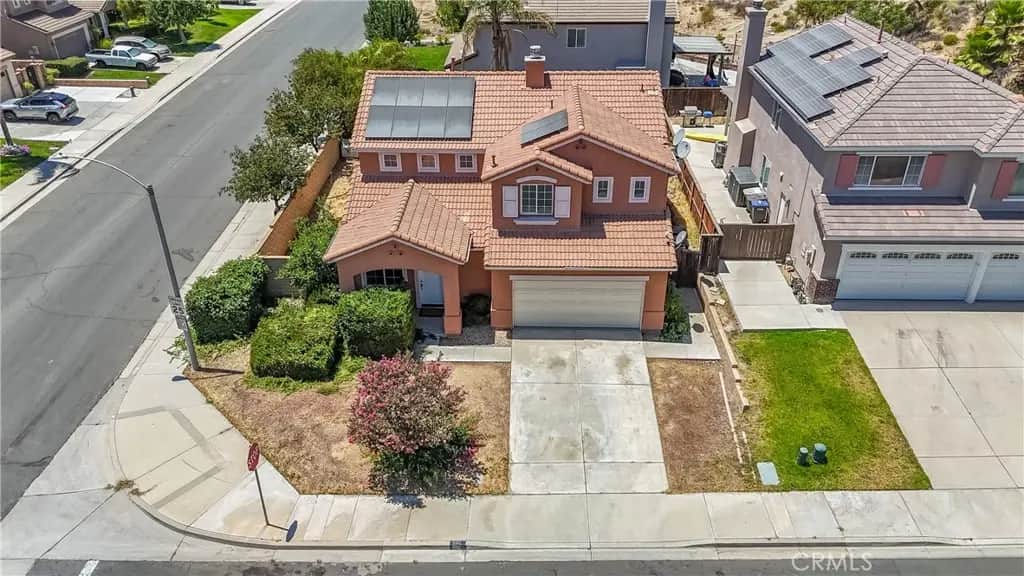300 Date Street, Lake Elsinore, CA — listing photo 1