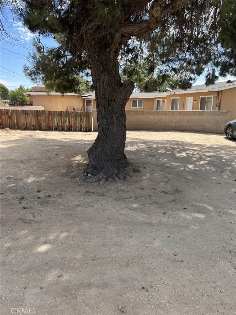 12623 Kiowa, Apple Valley, CA — listing photo 1